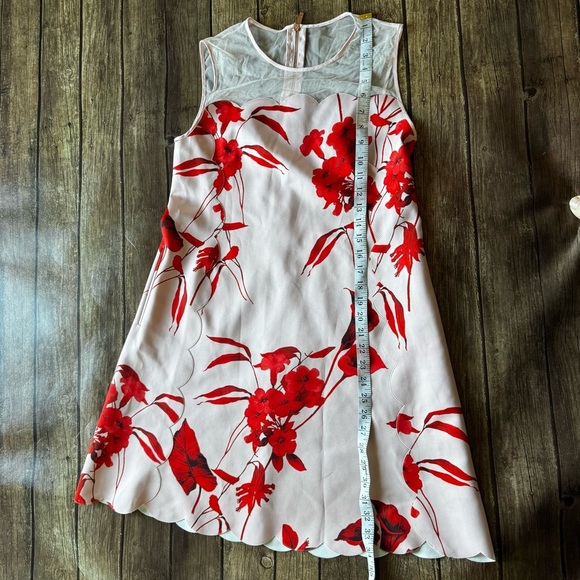 🌹 Ted Baker London “Jaazmin” Fantasia Scallop Hem Floral Dress Size 2 (US 6) - Picture 3 of 8